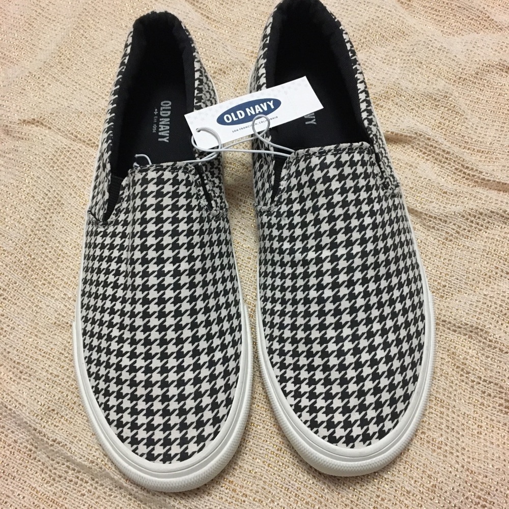 🌴Old navy Hounds tooth slip on shoes